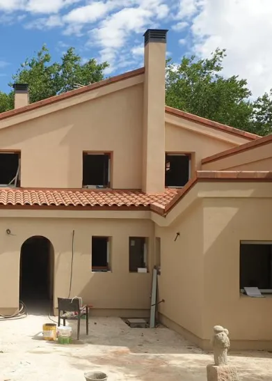 Casa con tejas mixtas